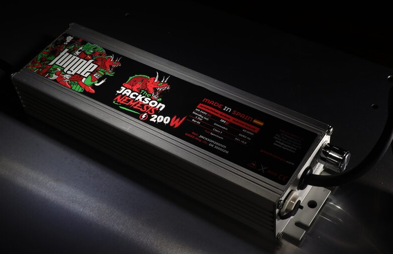 The Jungle LED The Jackson NEMESIS 200W