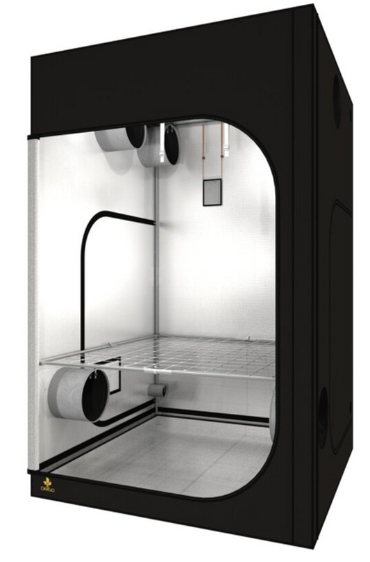 Secret Jardin Dark Room 150 R4.0 150x150x217 cm